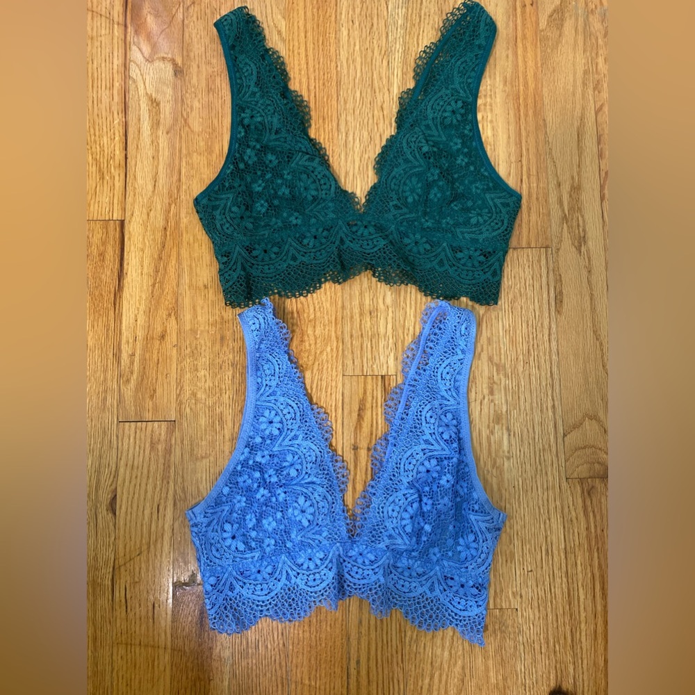 VICTORIA’S SECRET - Bundle of 2 - Lace Bralettes / Bras - Periwinkle & Emerald S